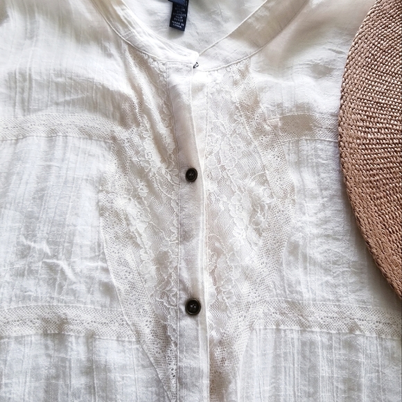 Romantic Linen & Lace ◇ Cream Boho Button Down Tunic - Picture 2 of 5